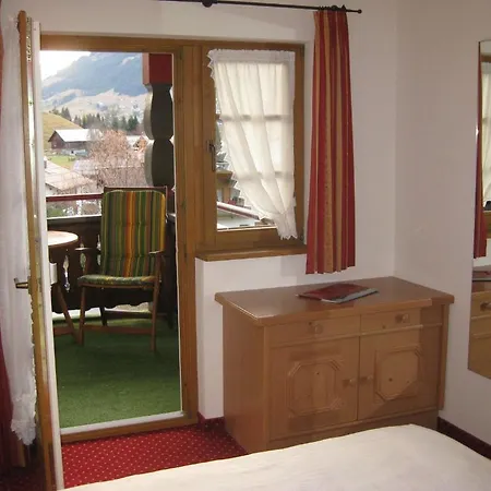 Gästehaus Walserheimat Riezlern Zimmer foto